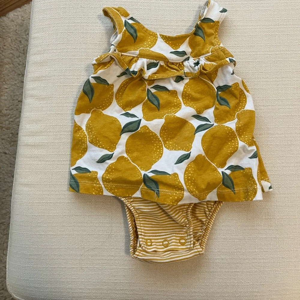Carter’s lemon dress